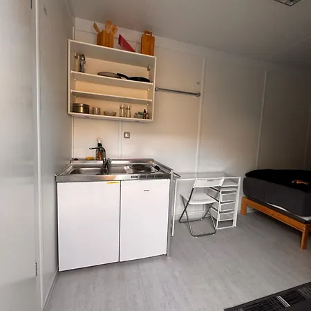 Moebilierter Wohncontainer Fuer Bis Zu 2 Personen In Der Gemeinde *