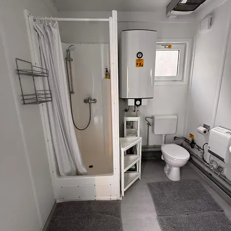 Moebilierter Wohncontainer Fuer Bis Zu 2 Personen In Der Gemeinde