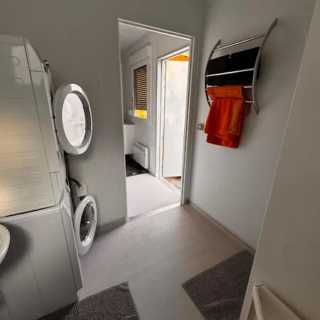 Moebilierter Wohncontainer Fuer Bis Zu 2 Personen In Der Gemeinde * Rutzenham