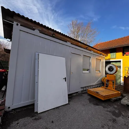 Moebilierter Wohncontainer Fuer Bis Zu 2 Personen In Der Gemeinde Διαμέρισμα Rutzenham